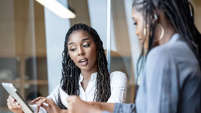 3 Things Millennials Should Be Doing if They Want To Retire Wealthy