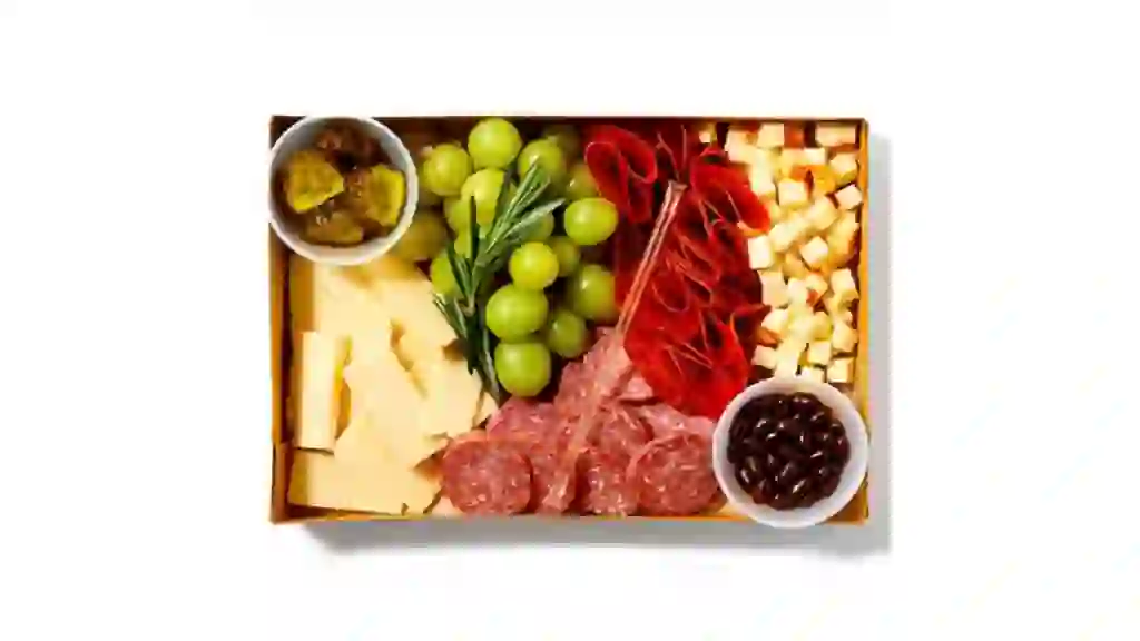 Publix Boar's Head Traditionalist Charcuterie Box