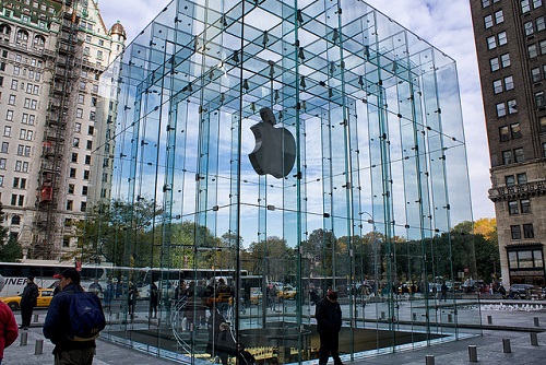 Why Today’s Banks Are Trying to Look Like Apple Stores Why Today’s Banks Are Trying to Look Like Apple Stores