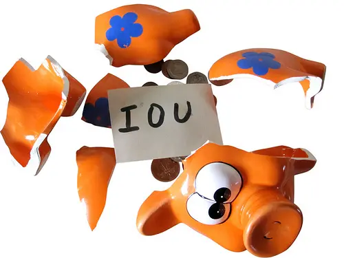 how to stay motivated in saving money