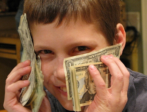Top 7 Reasons Why You Should Start Saving Money While You’re Still Young Top 7 Reasons Why You Should Start Saving Money While You’re Still Young